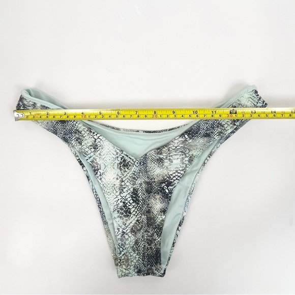 Victoria’s Secret Swimsuit 36C/Medium Green Gray Snake Print 2 PC Bikini - Picture 11 of 14